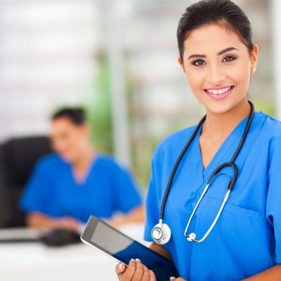 Examen médical avec bilan sanguin et renouvellement d'ordonnance